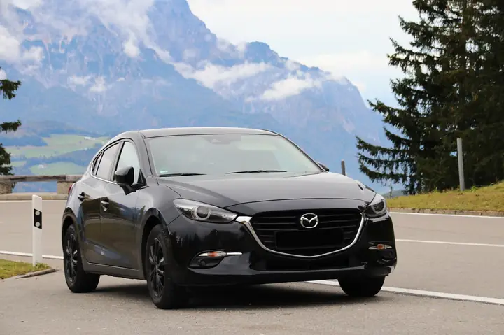 Tải Ảnh Mazda 3 Miễn Phí Bản Quyền Cho Dự Án Thiết Kế