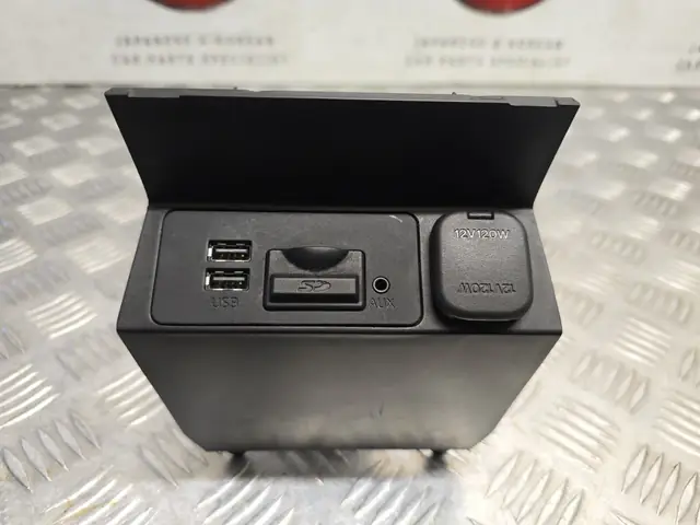 Aux Usb Slot Mazda 3: Khám Phá, Sử Dụng Và Giải Pháp Toàn Diện