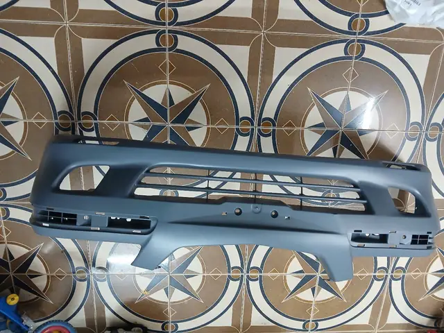 Mazda 626: Cẩm Nang Toàn Diện Về Dòng Sedan Huyền Thoại Của Mazda