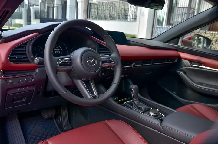 Đánh Giá Chi Tiết Nội Thất Mazda 3: Trải Nghiệm Sang Trọng Và Tiện Nghi