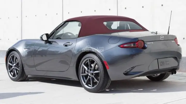 Đánh Giá Chi Tiết Mazda Mx-5 Miata 2026: Có Nên Mua Xe Roadster Thể Thao Này?