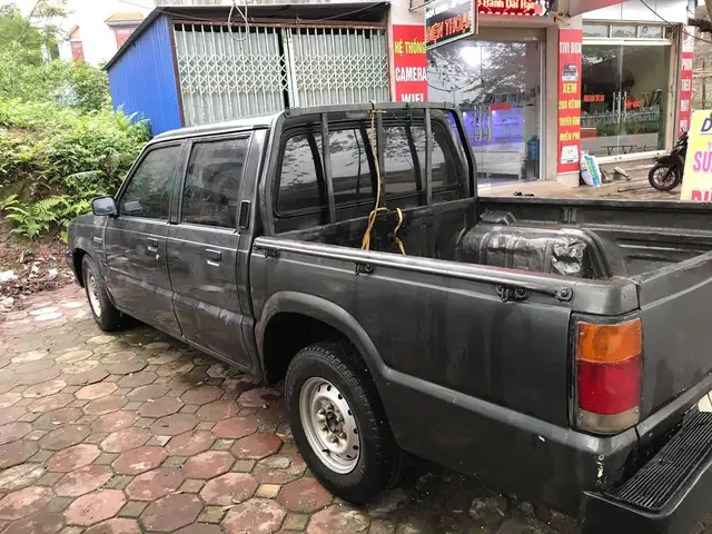 Bán Xe Bán Tải Mazda Cũ: Kinh Nghiệm Chọn Mua Toàn Diện Cho Người Mới