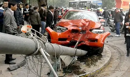 Bmw Tông Mazda: Quy Trình Xử Lý Va Chạm Và Bảo Vệ Xe Mazda