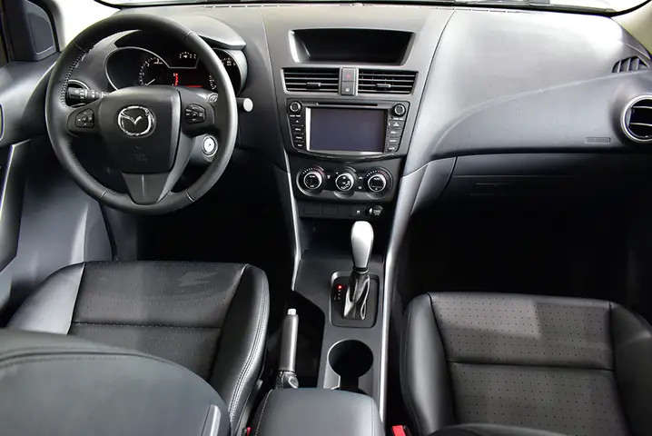 Cabin Mazda Bt-50: Thiết Kế, Không Gian Và Tiện Nghi Chi Tiết