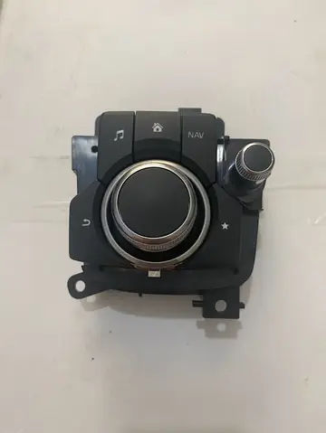 Khám Phá Chi Tiết Các Nút Điều Khiển Mazda 6: Hướng Dẫn Sử Dụng Toàn Diện