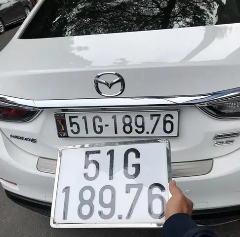 Hướng Dẫn Chi Tiết Cách Gắn Biển Số Xe Mazda 3 Đúng Cách