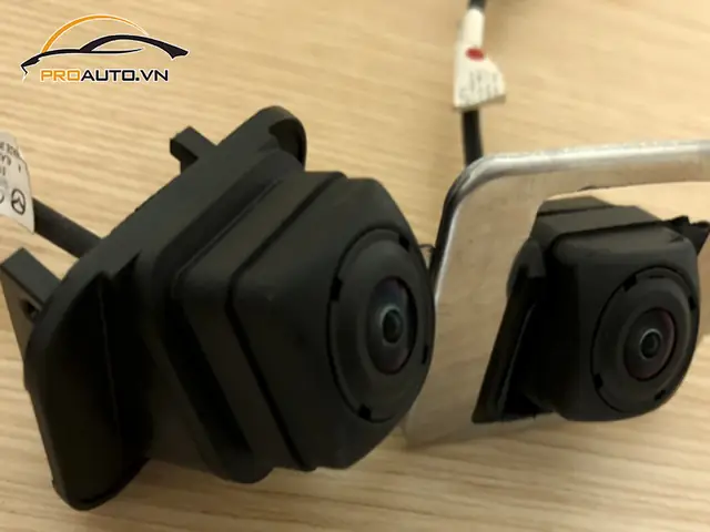 Camera Lùi Mazda 3 Bao Nhiêu Tiền? Hướng Dẫn Lựa Chọn Và Lắp Đặt Chi Tiết