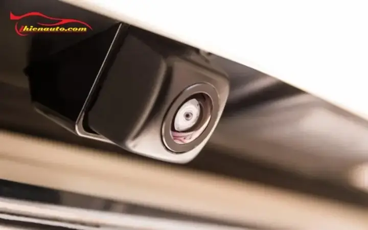 Camera Lùi Mazda 3 Không Hiển Thị: Nguyên Nhân & Cách Khắc Phục Hiệu Quả