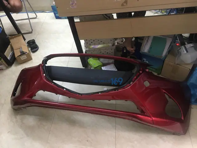 Mua Cản Trước Mazda 2: Giá, Lựa Chọn & Hướng Dẫn Lắp Đặt