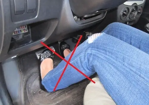 Chân Ga Tự Động Xe Mazda: Giải Mã Công Nghệ Và Lợi Ích