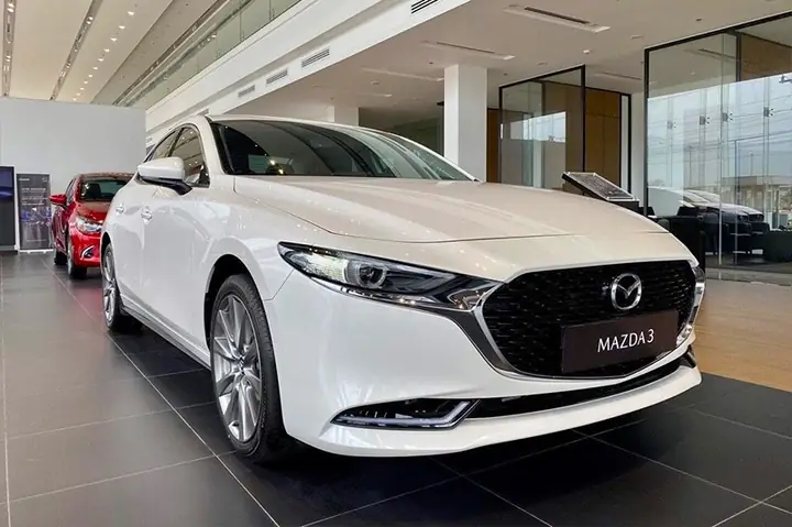 Mazda 3: Ưu Đãi Sale Tốt Nhất Giúp Bạn Sở Hữu Xe Sang Với Giá Hời