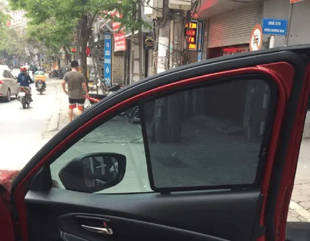 Lựa Chọn Rèm Che Nắng Mazda 2 Phù Hợp Cho Mọi Mùa