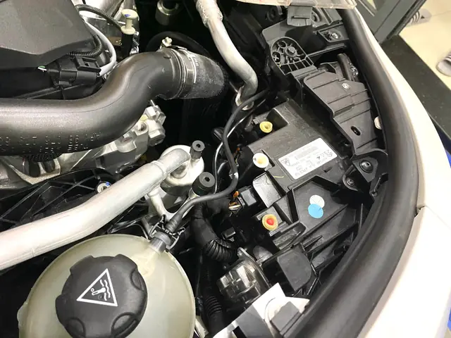 Hướng Dẫn Chi Tiết: Cách Chỉnh Đèn Trái Phải Cho Mazda 3 Chuẩn Xác Và Hiệu Quả