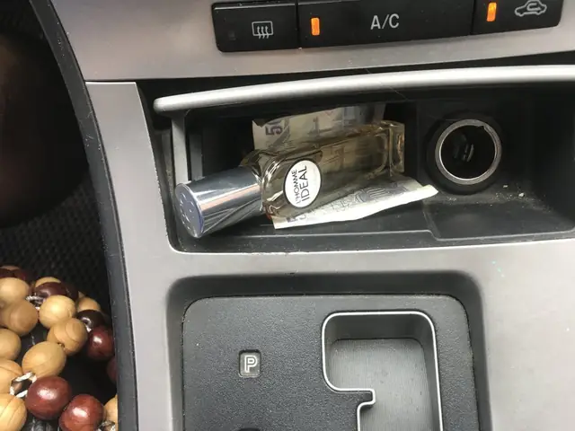 Chỗ Cắm Usb Trên Xe Mazda 3: Khám Phá Vị Trí Và Cách Tận Dụng Tối Ưu