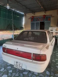 Khám Phá Mazda 323 Cũ: Đánh Giá, Giá Tham Khảo & Mẹo Mua Thông Minh