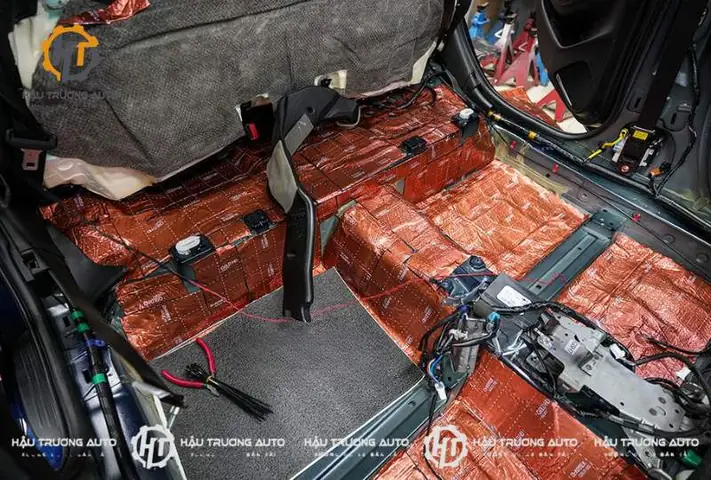 Chống Ồn Cửa Mazda 6: Giải Pháp Toàn Diện Cho Không Gian Lái Yên Tĩnh