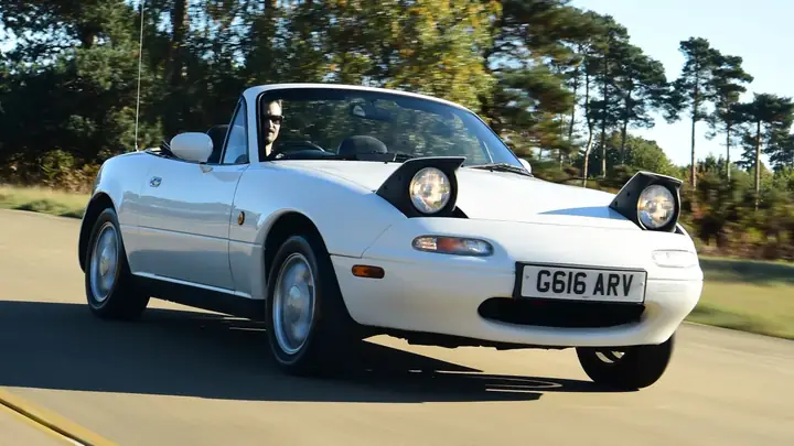 Khám Phá Huyền Thoại Classic Mazda Mx-5 Mk1: Hành Trình Di Sản Và Đam Mê