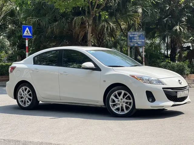 Mazda 3s 2014: Nên Mua Hay Không? Đánh Giá Chi Tiết Cho Người Dùng Việt