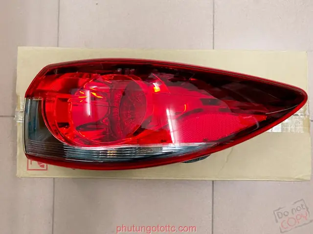 Cốp Hậu Ô Tô Mazda 6 2003: Hướng Dẫn Chi Tiết Từ A-z Cho Người Sử Dụng