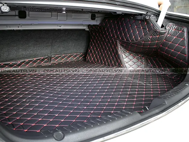 Cốp Hậu Ô Tô Mazda 6 2003: Hướng Dẫn Chi Tiết Từ A-z Cho Người Sử Dụng