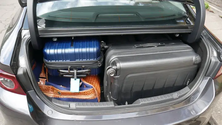 Cốp Xe Mazda 3: Thiết Kế, Dung Tích Và Tính Năng Nổi Bật