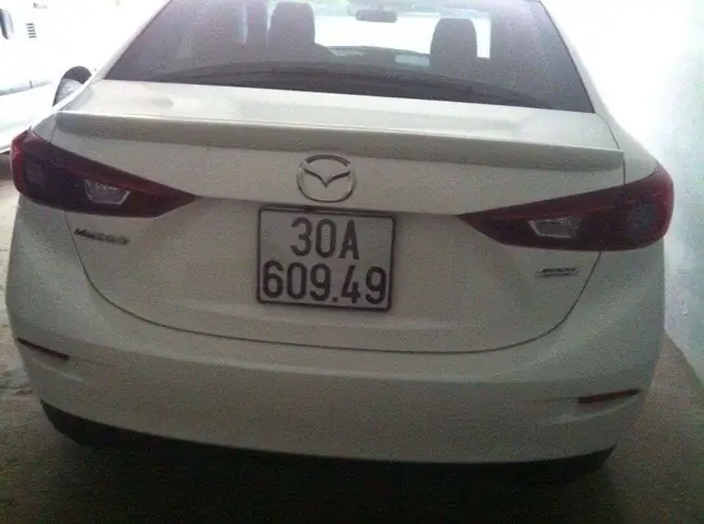 Chrome Trên Mazda 3: Lựa Chọn, Lắp Đặt & Lợi Ích