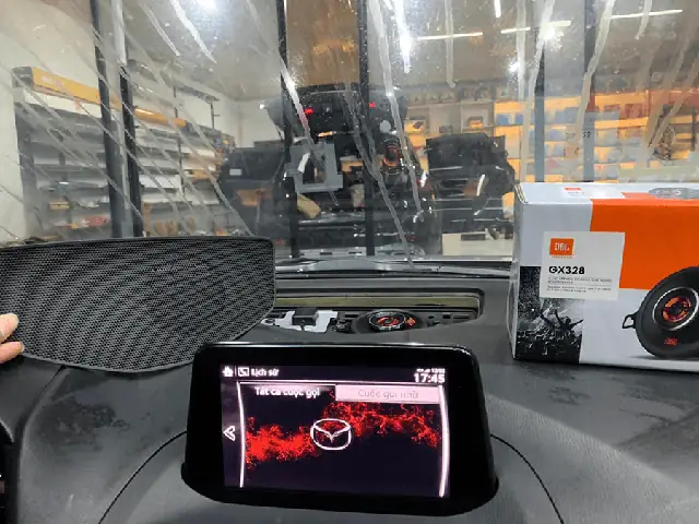 Dàn Nghe Nhạc Mazda 3 2012: Nâng Cấp Âm Thanh Nguyên Bản Hay Tự Lắp?