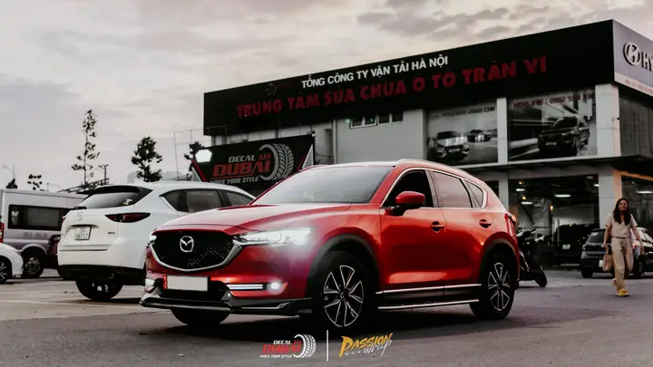 Dán Xe Mazda Đỏ Đen: Biến Tấu Ngoại Thất Độc Đáo Và Sang Trọng