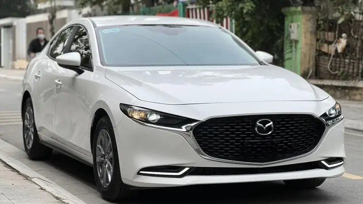 Đánh Giá Độ Mượt Của Mazda 3: Trải Nghiệm Lái Êm Ái Hay Chỉ Là Lời Đồn?