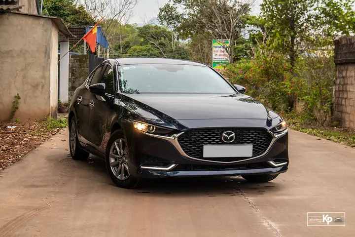 Đánh Giá Mazda 3 1.5: Tính Năng, Hiệu Suất Và Giá Cho Người Mua