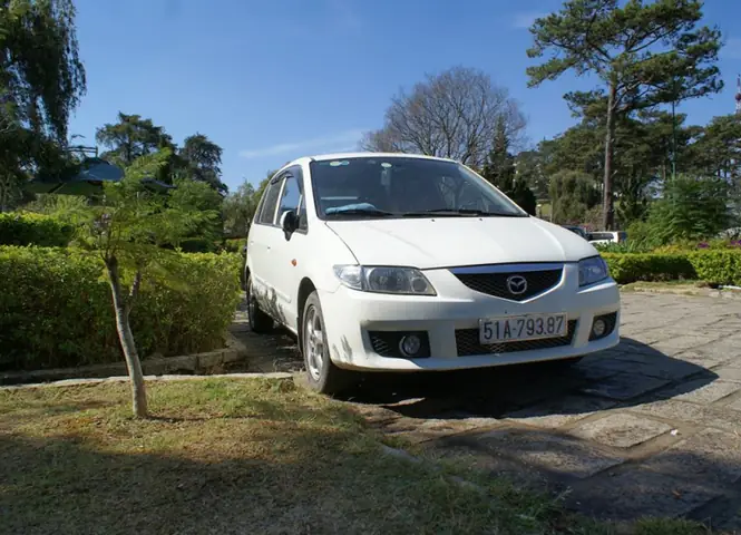 Đánh Giá Chi Tiết Mazda Premacy 2005: Kinh Nghiệm Từ Otosaigon Và Góc Nhìn Tổng Hợp