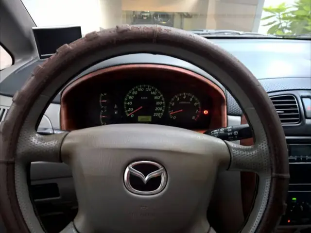 Đánh Giá Chi Tiết Mazda Premacy 2005: Kinh Nghiệm Từ Otosaigon Và Góc Nhìn Tổng Hợp