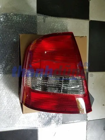 Hướng Dẫn Chọn Mua Đèn Hậu Mazda 323 Chính Hãng Cho Mọi Năm Sản Xuất