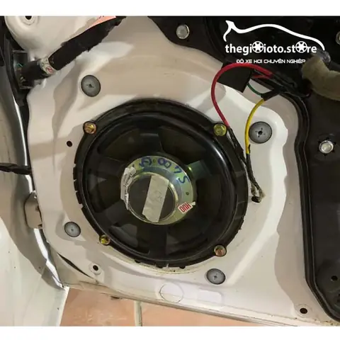 Độ Âm Thanh Cho Mazda 3: Nâng Cấp Trải Nghiệm Nghe Nhạc Trên Xe