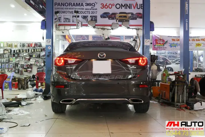 Độ Pô Mazda 3 Mẫu Mer: Nâng Tầm Phong Cách & Âm Thanh Cho Xe