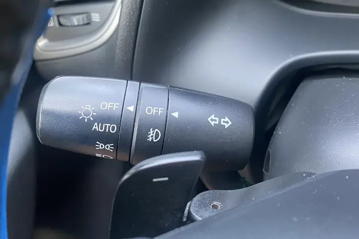 Hướng Dẫn Chi Tiết: Khám Phá Tính Năng "đóng Cửa Tự Tắt Đèn" Trên Mazda 3