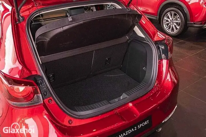 Dung Tích Khoang Hành Lý Mazda 2 Hatchback: Thông Tin Chi Tiết Cho Người Sử Dụng