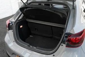 Dung Tích Khoang Hành Lý Mazda 2 Hatchback: Thông Tin Chi Tiết Cho Người Sử Dụng