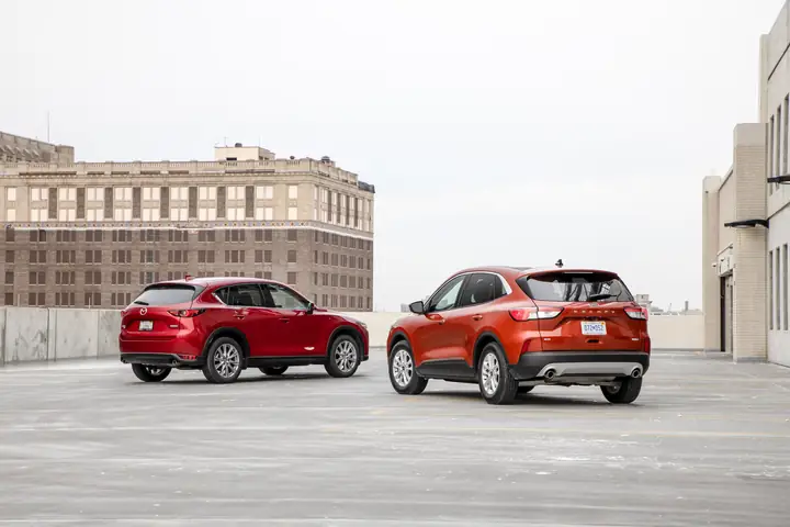 Ford Escape Vs Mazda Cx-5: Đâu Là "chiến Mã" Phù Hợp Cho Gia Đình Bạn?
