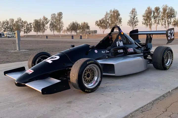 Hướng Dẫn Mua Pro Formula Mazda Race Car Cho Người Mới