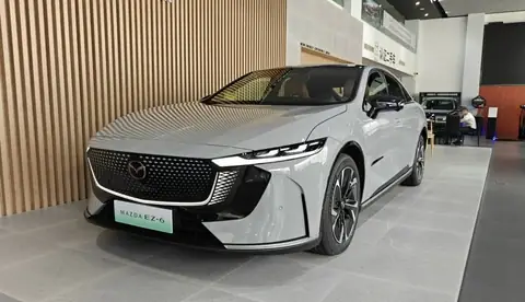 Kích Hoạt Tính Năng Ẩn Mazda: Hướng Dẫn Chi Tiết Cho Mọi Mẫu Xe