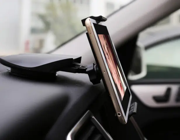 Gắn Ipad Trên Mazda 3: Hướng Dẫn Chi Tiết Và Các Lựa Chọn An Toàn