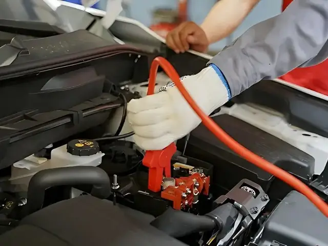 Gắn Cực Âm Acquy Xe Mazda: Hướng Dẫn Chi Tiết Và Lưu Ý Quan Trọng