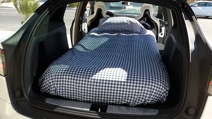 Hướng Dẫn Chi Tiết Cách Gập Ghế Sau Mazda 3: Nâng Tầm Tiện Ích Cho Xế Yêu