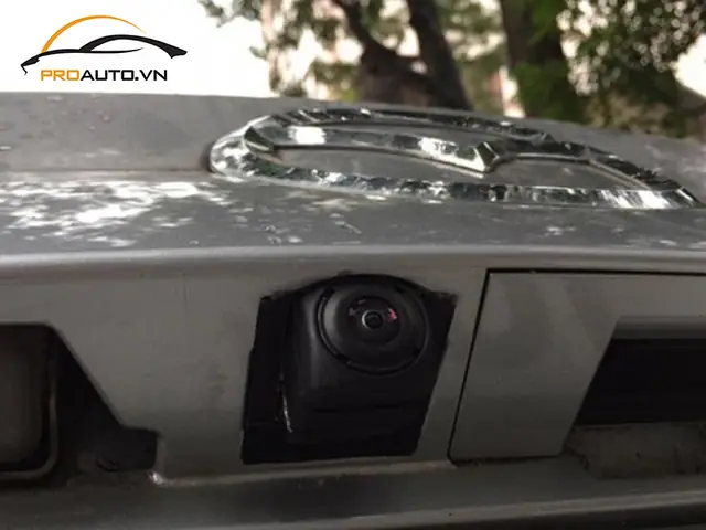 Gia Camera Lùi Và Màn Hình Mazda: Nâng Cấp An Toàn Và Trải Nghiệm Lái Xe