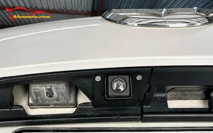 Gia Camera Lùi Và Màn Hình Mazda: Nâng Cấp An Toàn Và Trải Nghiệm Lái Xe