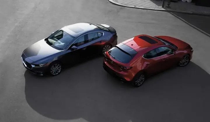 Mazda 3 Sedan Và Hatchback: So Sánh Chi Tiết, Lựa Chọn Nào Phù Hợp?