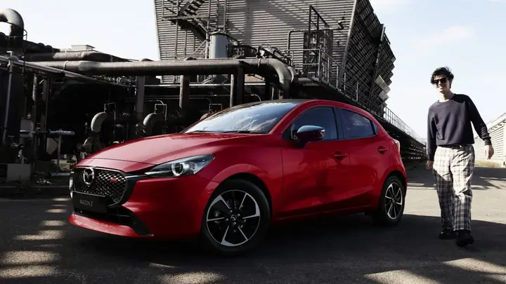 Giá Xe Mazda Nhập Khẩu Từ Indonesia: Tổng Quan Và Những Điều Cần Biết