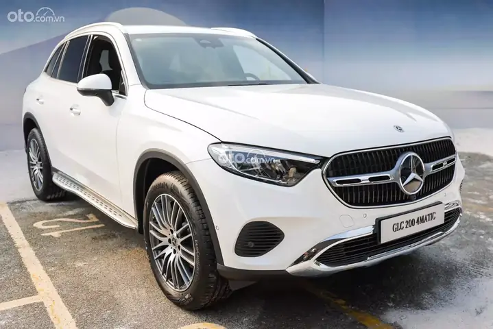 Mercedes-benz Glc 200 Hay Mazda 6: Đâu Là Lựa Chọn Xứng Đáng Cho Người Tiêu Dùng Việt?