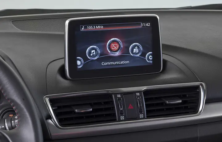 Hack Bản Đồ Xe Mazda 34: Khám Phá Bí Ẩn Công Nghệ Lái Xe Hiện Đại